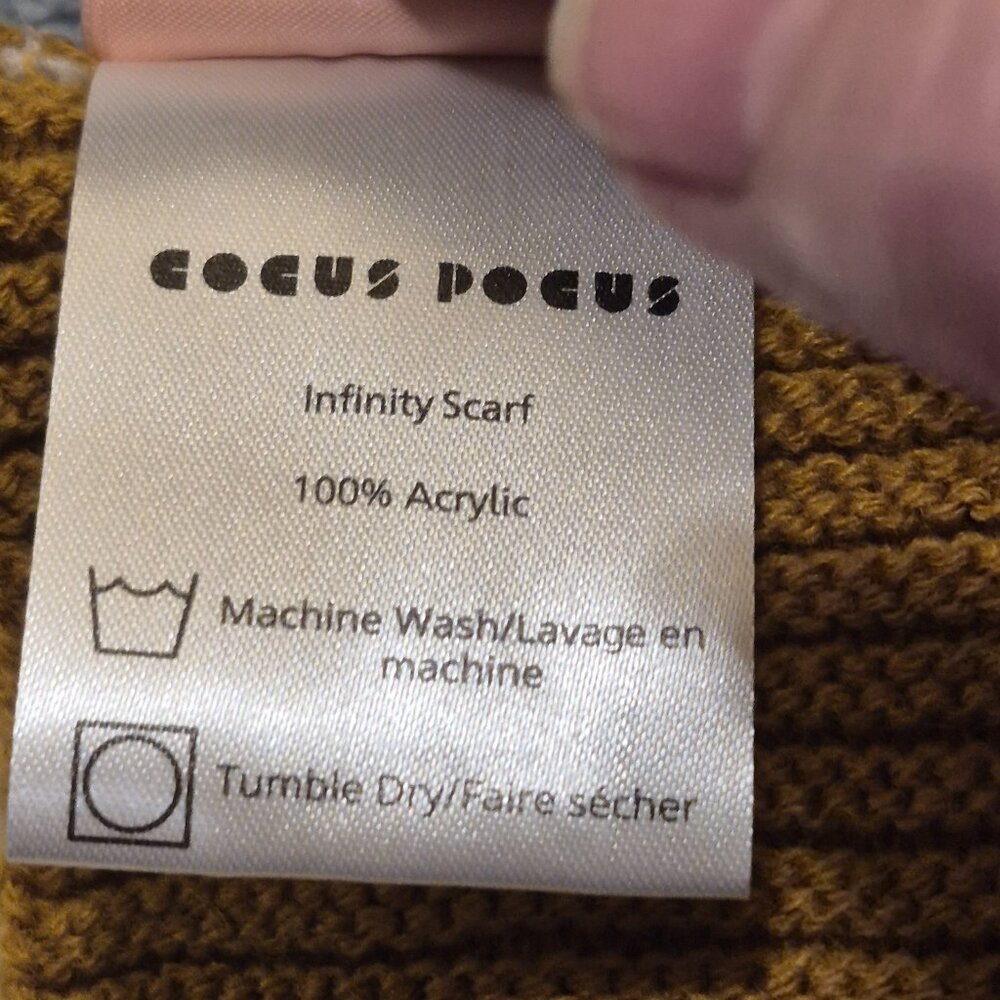 Focus Pocus Infinity Scarf - Picture 3 of 4